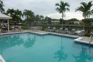 180 Cypress Club Dr, Pompano Beach, FL 33060 - Photo 25