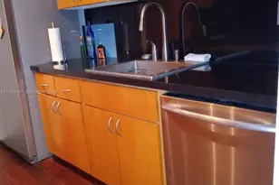 100 Lincoln Rd, Miami Beach, FL 33139 - Photo 11