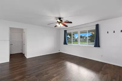 1301 NW 87th Way, Pembroke Pines, FL 33024 - Photo 15