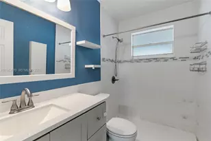 1301 NW 87th Way, Pembroke Pines, FL 33024 - Photo 23