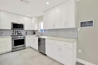 16275 SW 97th St, Miami, FL 33196 - Photo 13