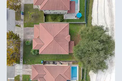 865 NE 208th Ter, Miami, FL 33179 - Photo 41