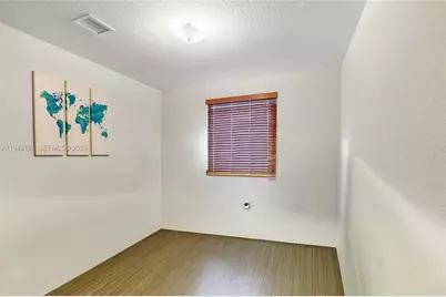 865 NE 208th Ter, Miami, FL 33179 - Photo 19