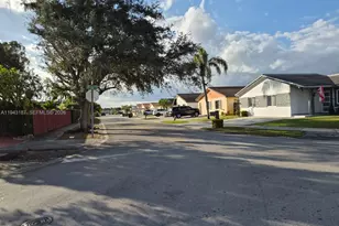 1453 SW 137th Pl, Miami, FL 33184 - Photo 23