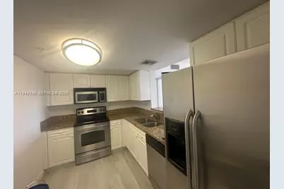 520 SE 5th Ave #1307, Fort Lauderdale, FL 33301 - Photo 7