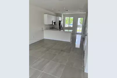 10300 NW 66 St #107, Doral, FL 33178 - Photo 5