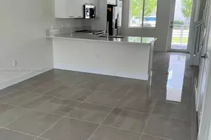 10300 NW 66th St, Doral, FL 33178 - Photo 5