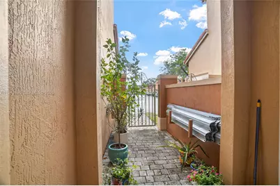 4926 Spinnaker Dr #5007, Dania Beach, FL 33312 - Photo 11