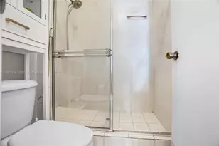 4926 Spinnaker Dr, Dania Beach, FL 33312 - Photo 27