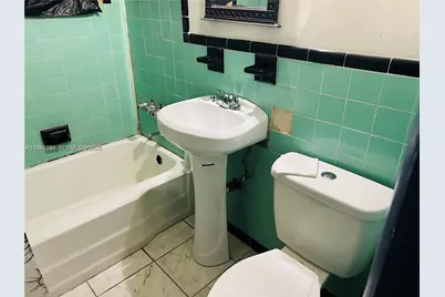 101 NW 30th Ter, Fort Lauderdale, FL 33311 - Photo 9