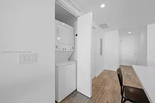 650 NE 32nd St, Miami, FL 33137 - Photo 13