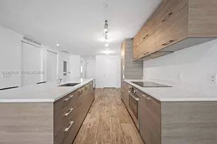 650 NE 32nd St, Miami, FL 33137 - Photo 9