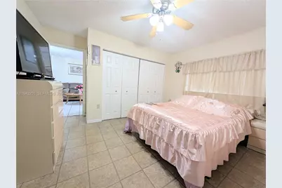 7801 W 29th Way #102, Hialeah, FL 33018 - Photo 15