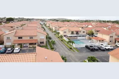 7801 W 29th Way #102, Hialeah, FL 33018 - Photo 21