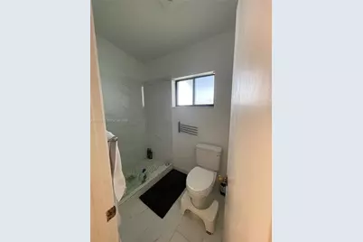 1625 N 15th Ter #1625, Hollywood, FL 33020 - Photo 7