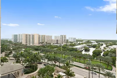 16275 Collins Ave #902, Sunny Isles Beach, FL 33160 - Photo 35