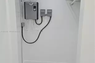 987 NE 145, North Miami, FL 33161 - Photo 5