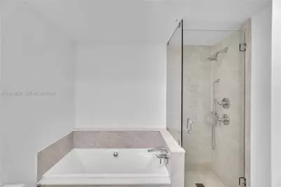 488 NE 18th St #1708, Miami, FL 33132 - Photo 23