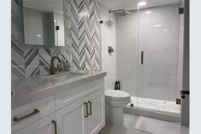 2555 Collins Ave #1409, Miami Beach, FL 33140 - Photo 1