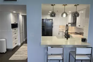 2555 Collins Ave, Miami Beach, FL 33140 - Photo 3