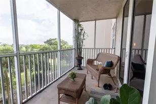 250 Jacaranda Dr, Plantation, FL 33324 - Photo 17