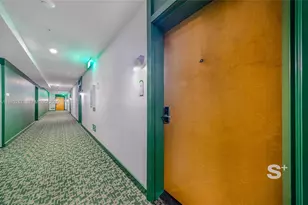 11 NE 6th St, Miami, FL 33132 - Photo 23