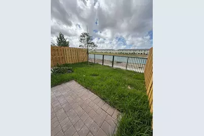 2708 SE 26th Ave, Homestead, FL 33035 - Photo 3