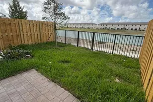 2708 SE 26th Ave, Homestead, FL 33035 - Photo 3