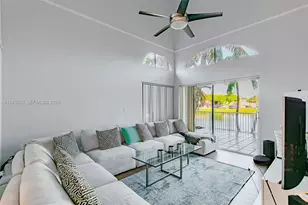 165 NW 85th Ct, Miami, FL 33126 - Photo 3