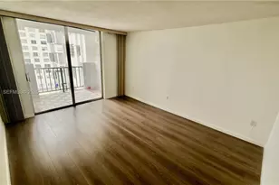 2750 NE 183rd St, Aventura, FL 33160 - Photo 5