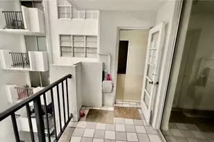 2750 NE 183rd St, Aventura, FL 33160 - Photo 13