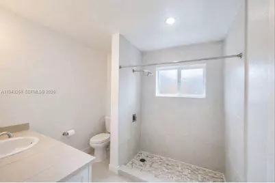 260 SW 8th Ave #B, Hallandale Beach, FL 33009 - Photo 11