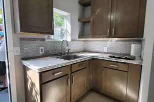 7545 Mutiny Ave, North Bay Village, FL 33141 - Photo 9