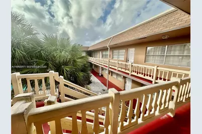 241 SE 9th Ave #207, Pompano Beach, FL 33060 - Photo 17