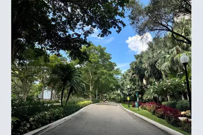 2000 Towerside Ter #1005, Miami, FL 33138 - Photo 33