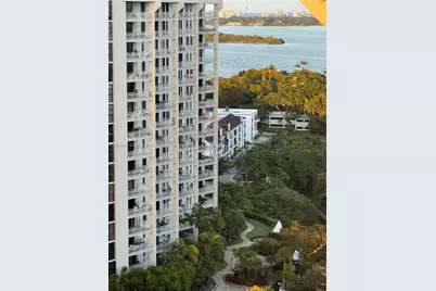 2000 Towerside Ter #1005, Miami, FL 33138 - Photo 3