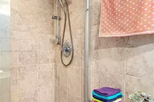 230 174th St, Sunny Isles Beach, FL 33160 - Photo 25