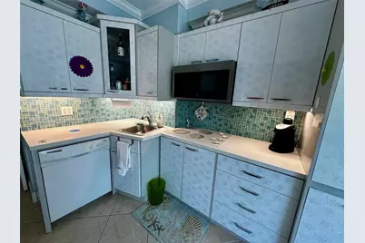 6345 Collins Ave #435, Miami Beach, FL 33141 - Photo 9