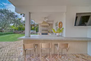 7621 SW 65th Pl, South Miami, FL 33143 - Photo 31