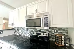 7021 Scott St, Hollywood, FL 33024 - Photo 3