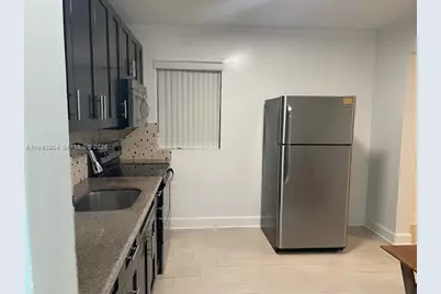 219 SW 9 Ave #2, Miami, FL 33130 - Photo 3
