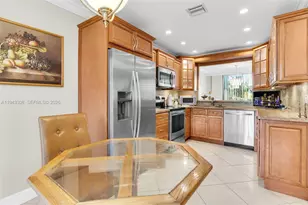 9943 Costa Del Sol Blvd, Doral, FL 33178 - Photo 11