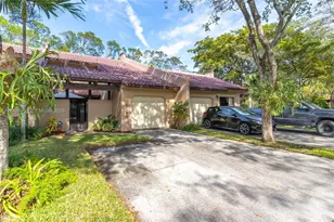 9943 Costa Del Sol Blvd, Doral, FL 33178 - Photo 3
