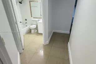9640 NW 2nd St, Pembroke Pines, FL 33024 - Photo 17