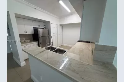 9640 NW 2 St #5-303, Pembroke Pines, FL 33024 - Photo 7