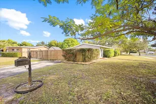 1864 SW 37th Ave, Fort Lauderdale, FL 33312 - Photo 45