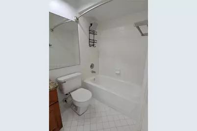 6551 NW 170th Ter, Hialeah, FL 33015 - Photo 17