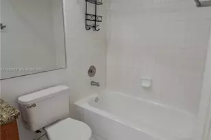 6551 NW 170th Terrace, Hialeah, FL 33015 - Photo 17