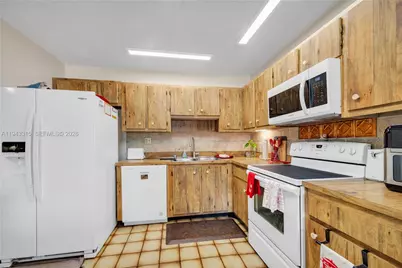 1191 NW 77th Ave, Plantation, FL 33322 - Photo 23