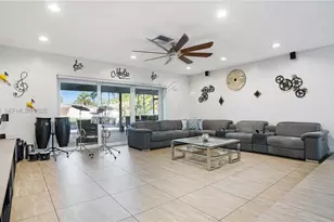 5921 SW 17th St, Plantation, FL 33317 - Photo 9